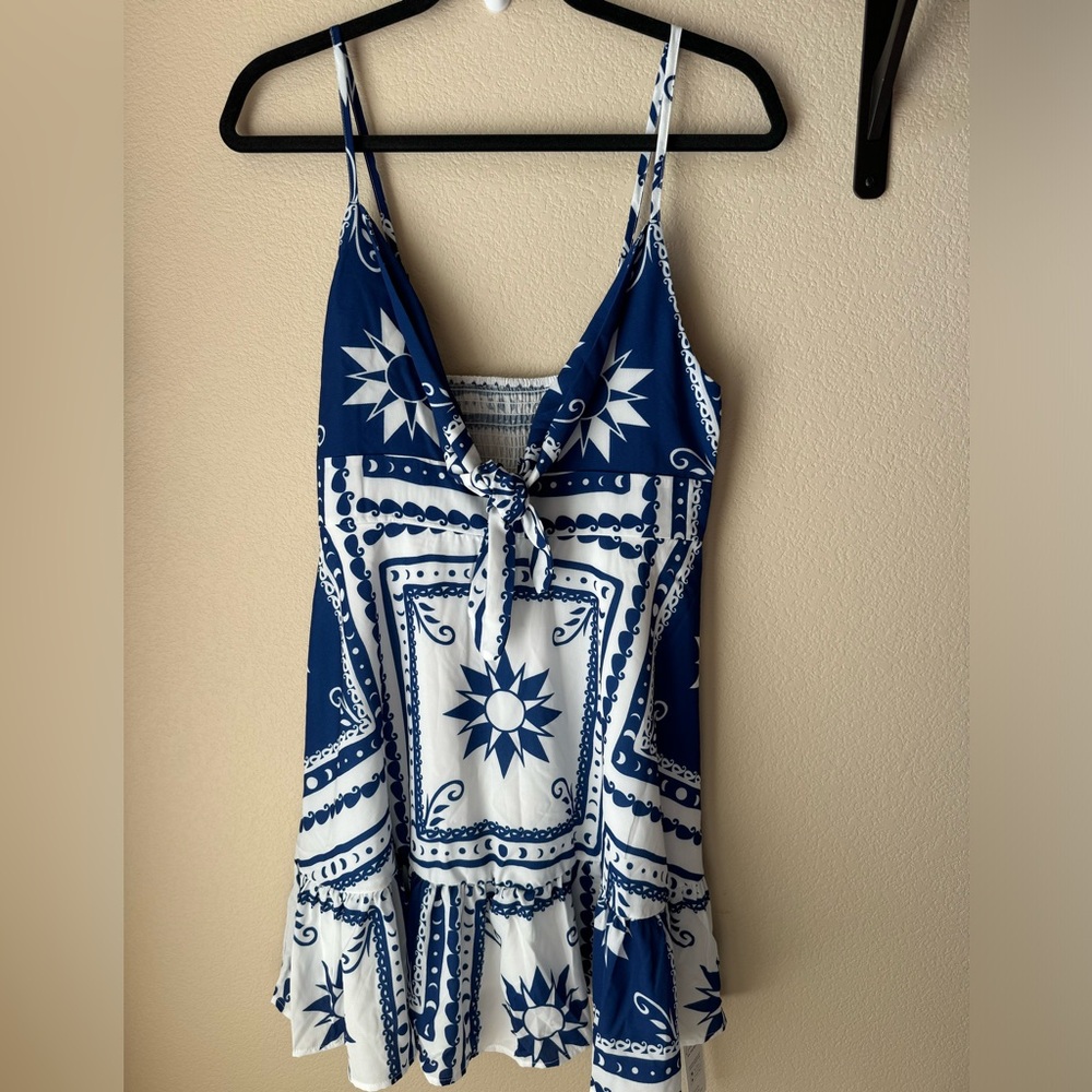 Cupshe Blue and White Sunburst Dress